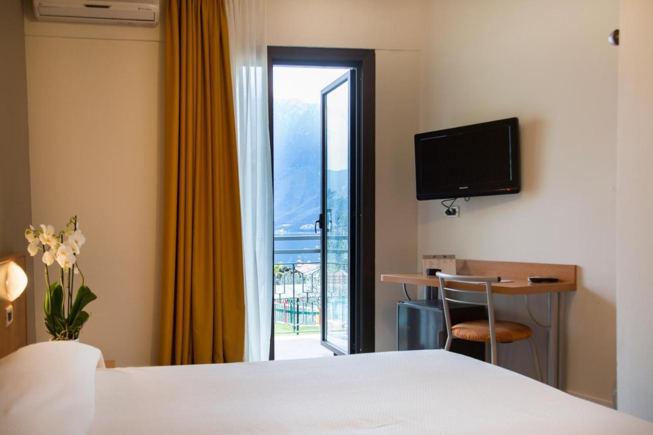 Hotel Royal Village Limone sul Garda Eksteriør bilde
