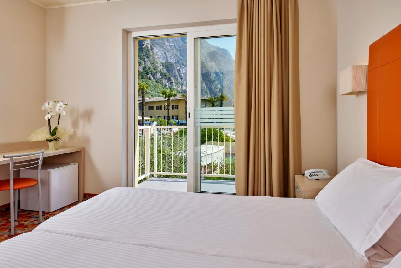 Hotel Royal Village Limone sul Garda Rom bilde