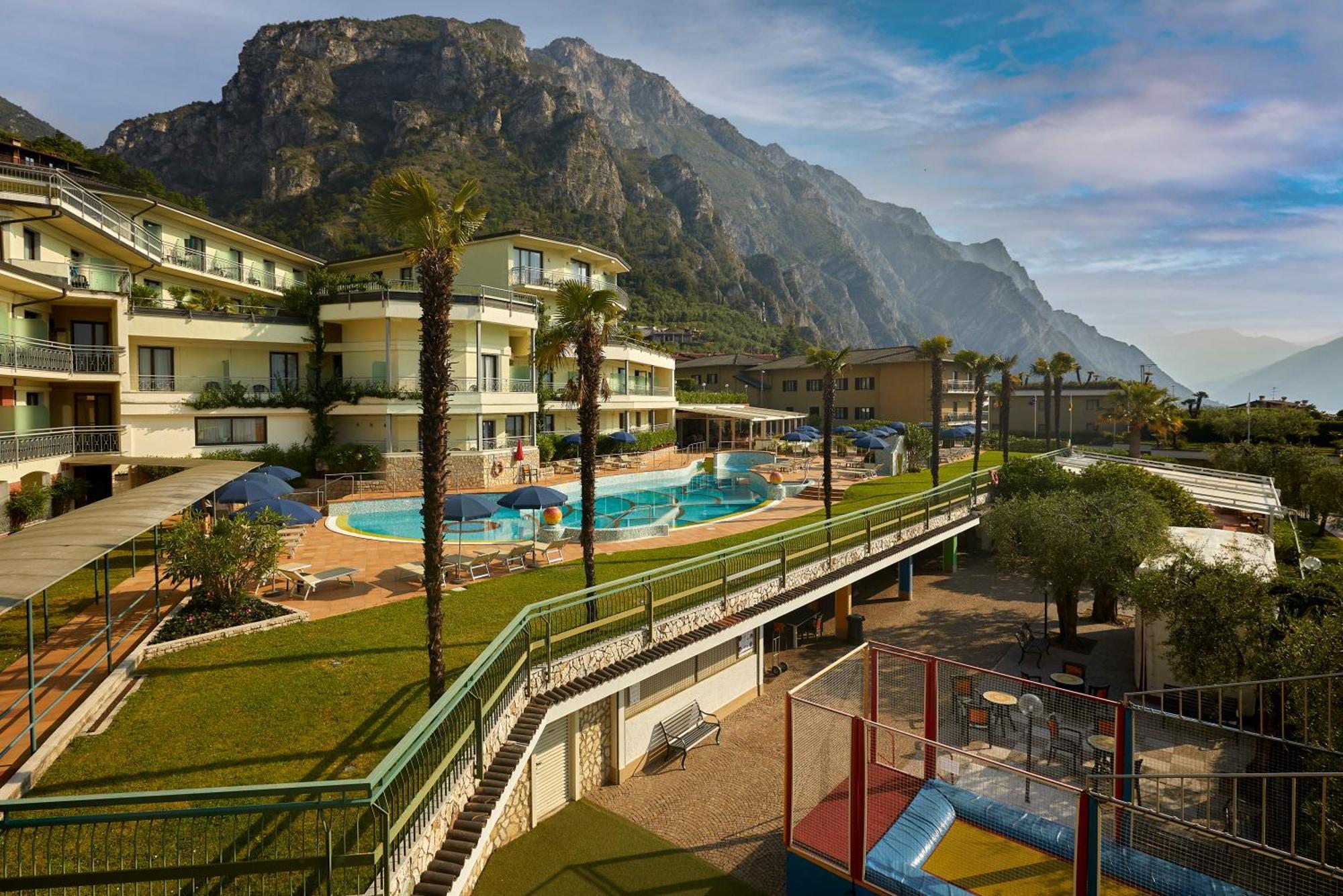 Hotel Royal Village Limone sul Garda Eksteriør bilde