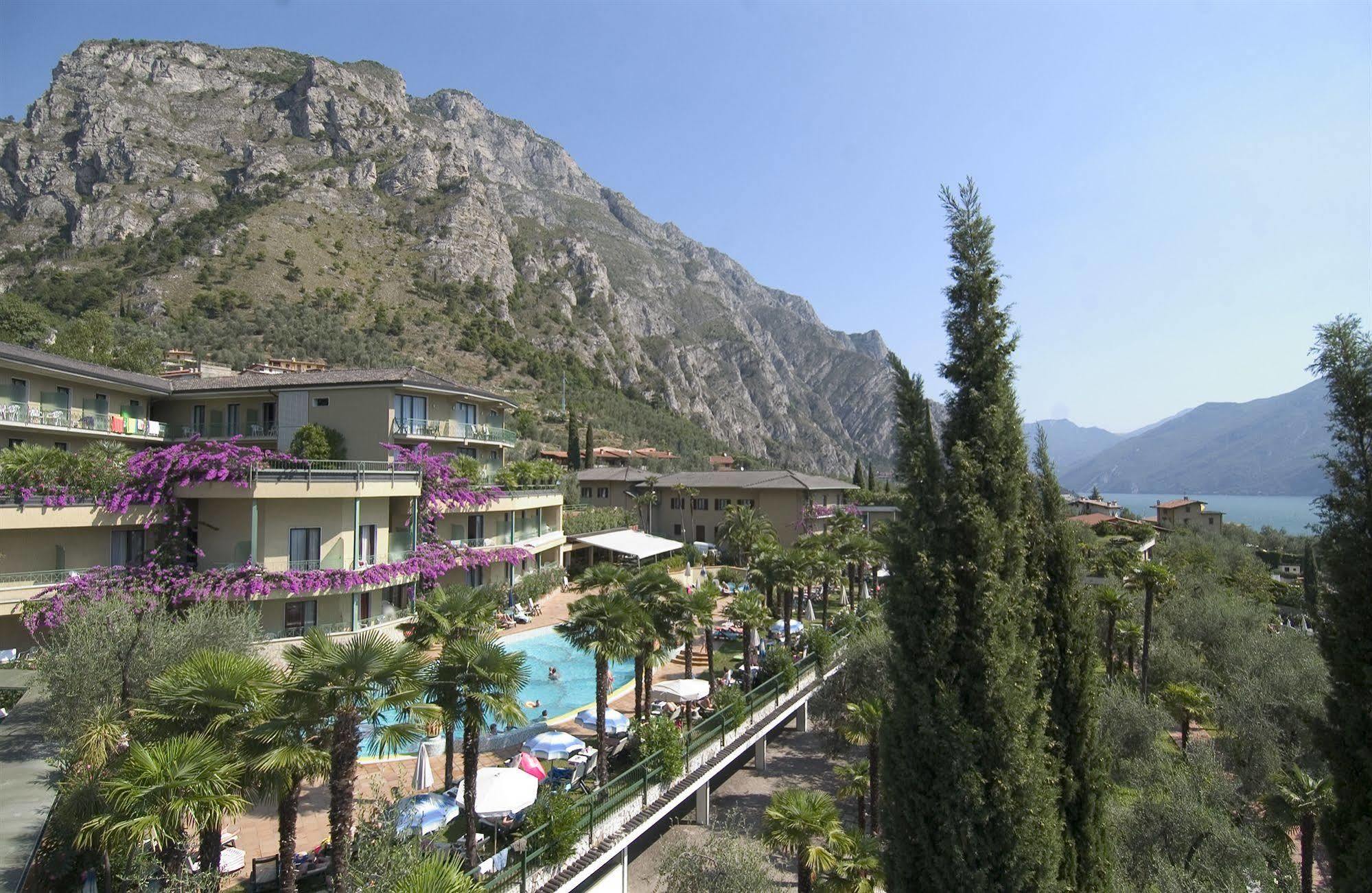 Hotel Royal Village Limone sul Garda Eksteriør bilde