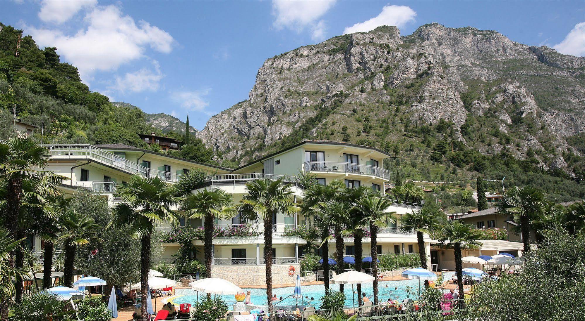 Hotel Royal Village Limone sul Garda Eksteriør bilde