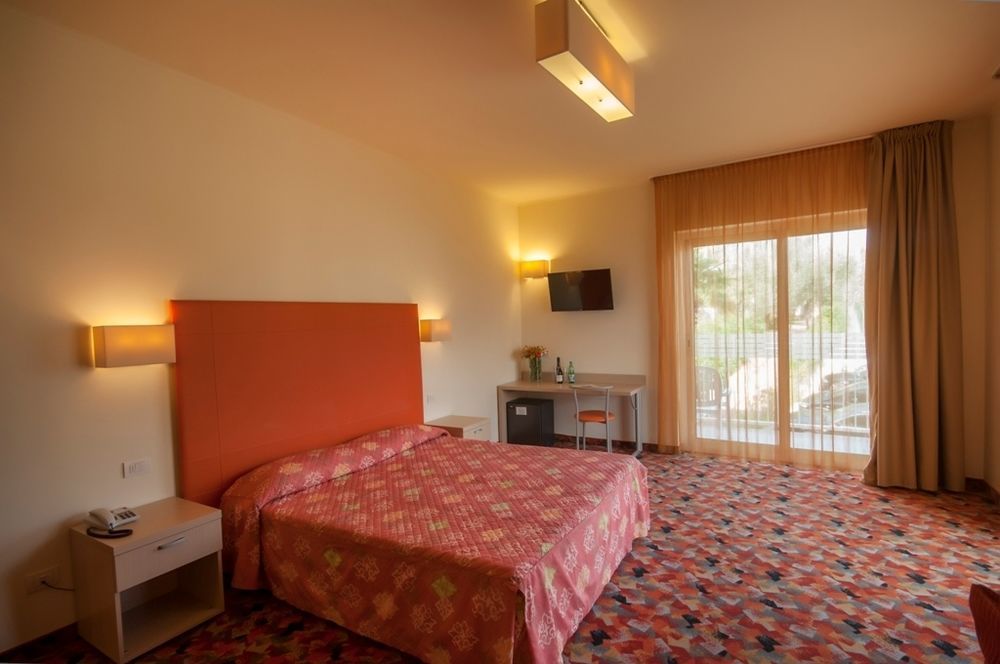 Hotel Royal Village Limone sul Garda Eksteriør bilde